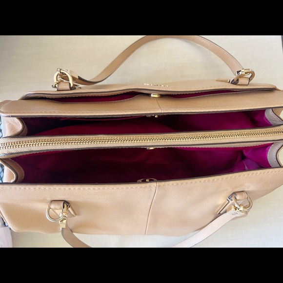 Coach Beige Leather Purse - Picture 16 of 16